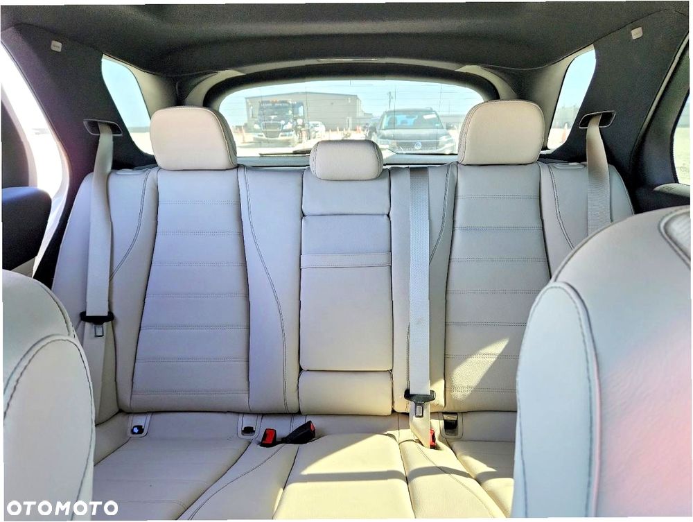 Mercedes-Benz GLE 450 4Matic 9G-TRONIC AMG Line - 10