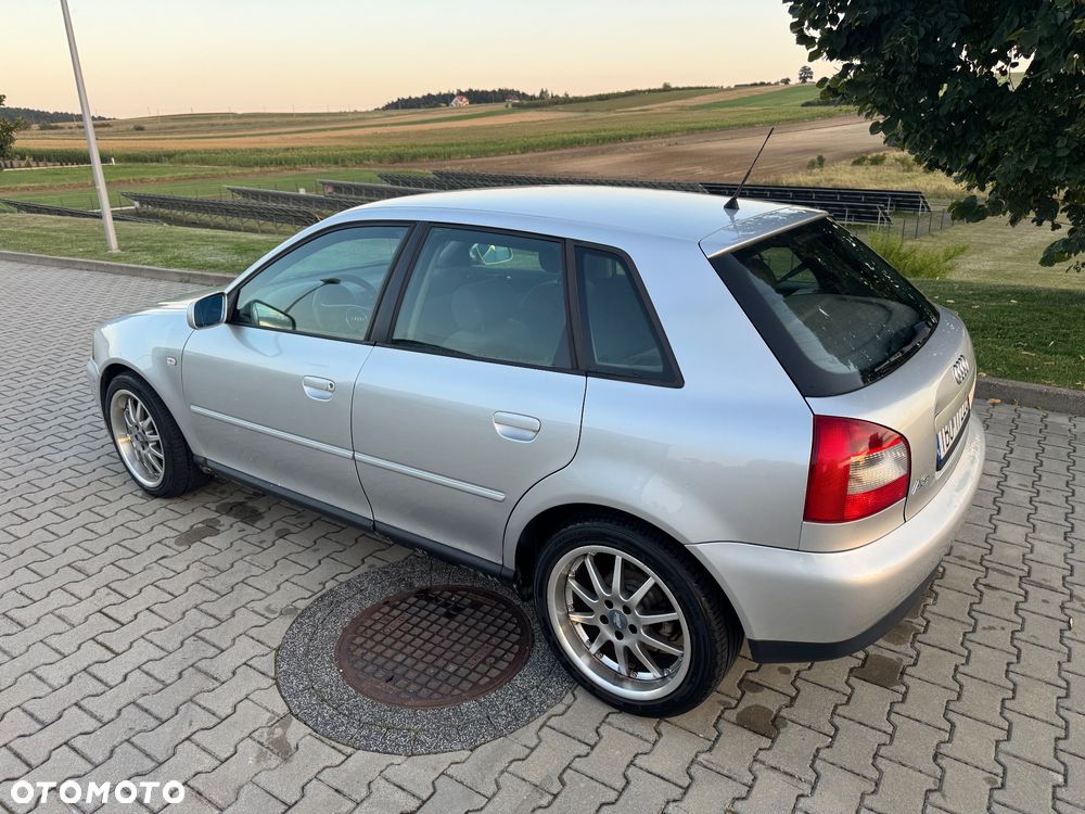 Audi A3 Sportback - 3
