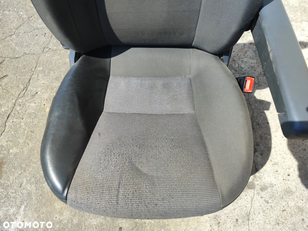 fotel przód prawy pasażera z podstawą + podłokietnik, KAMPER do ducato boxer jumper 06-22r movano - 2