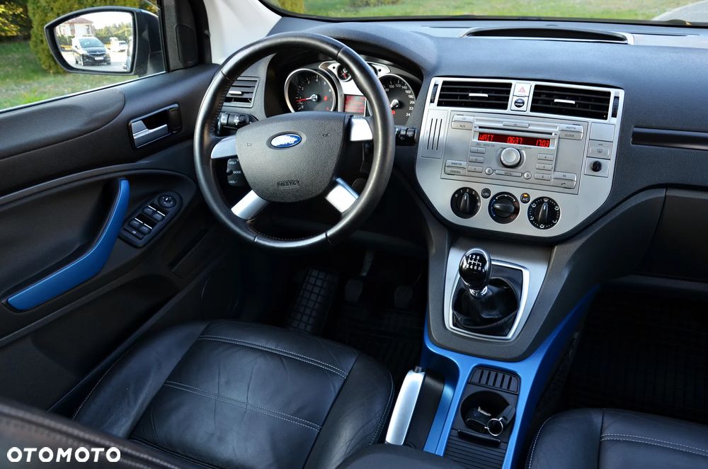 Ford Kuga 2.5 4x4 Trend - 35