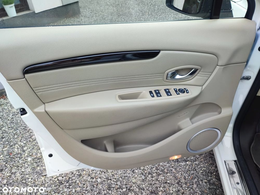Renault Scenic - 6