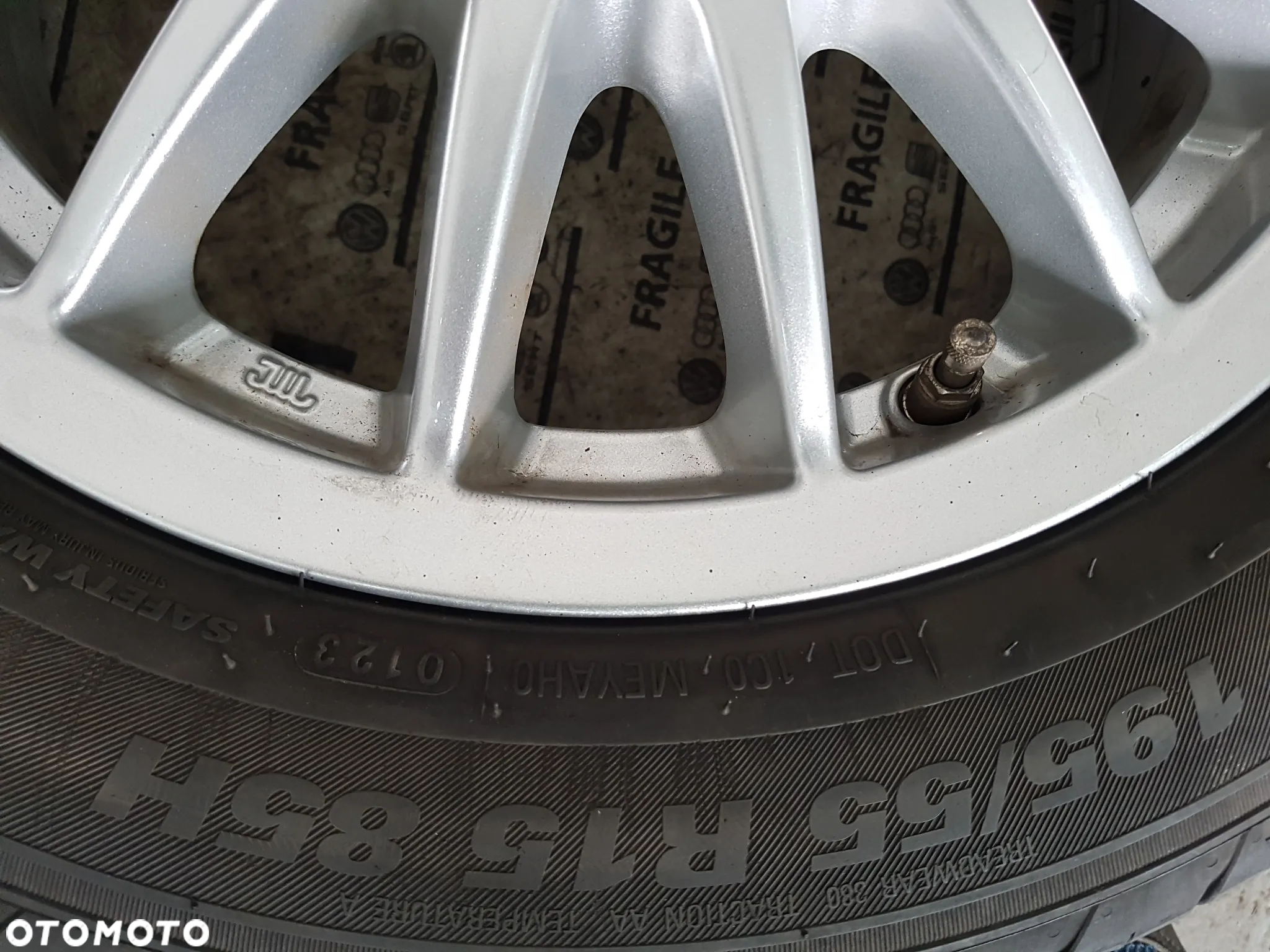 KOŁA SEAT IBIZA WV POLO SKODA FABIA  5X100  195/55R15 6JX15 ET38 - 16