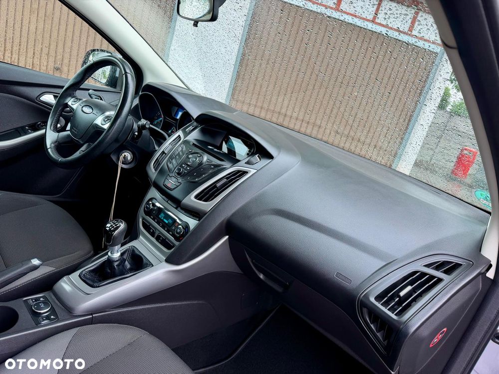 Ford Focus 1.0 EcoBoost Trend - 19