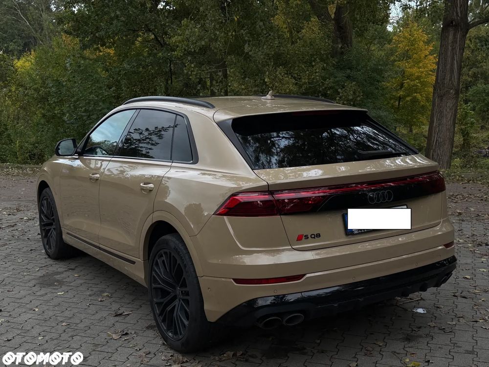 Audi SQ8 - 11