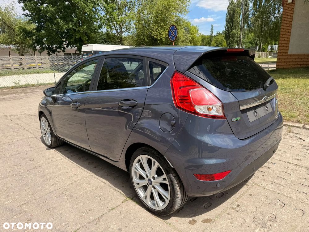 Ford Fiesta - 7