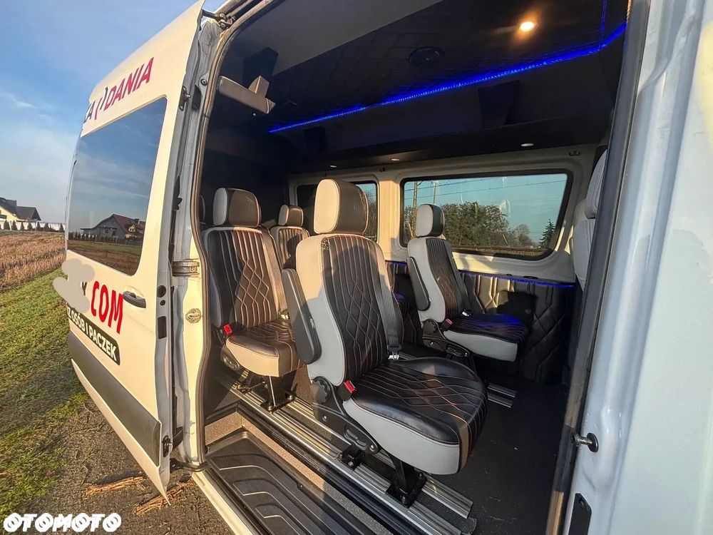 Mercedes-Benz Sprinter - 9
