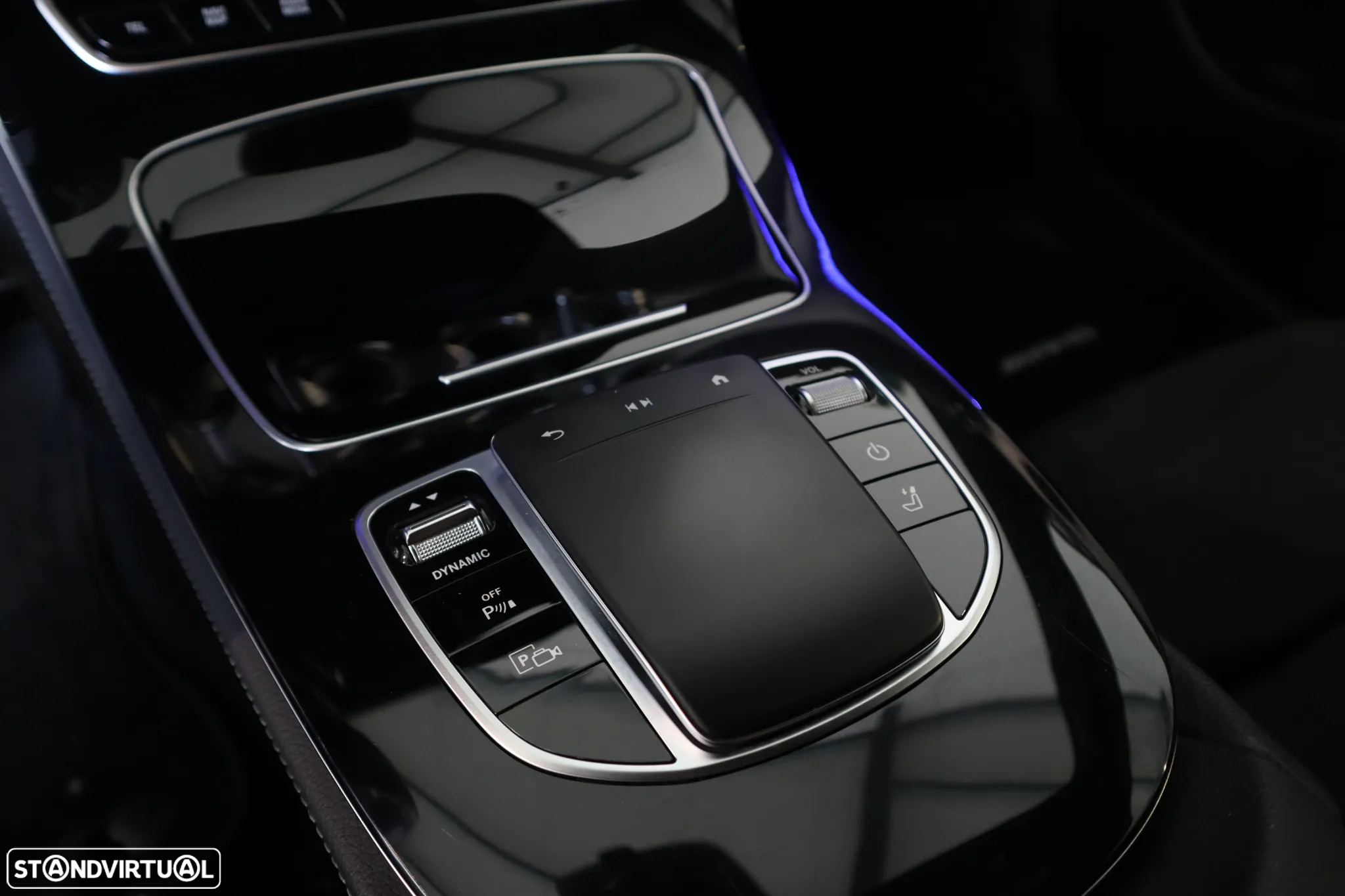 Mercedes-Benz E 300 de AMG Line - 24