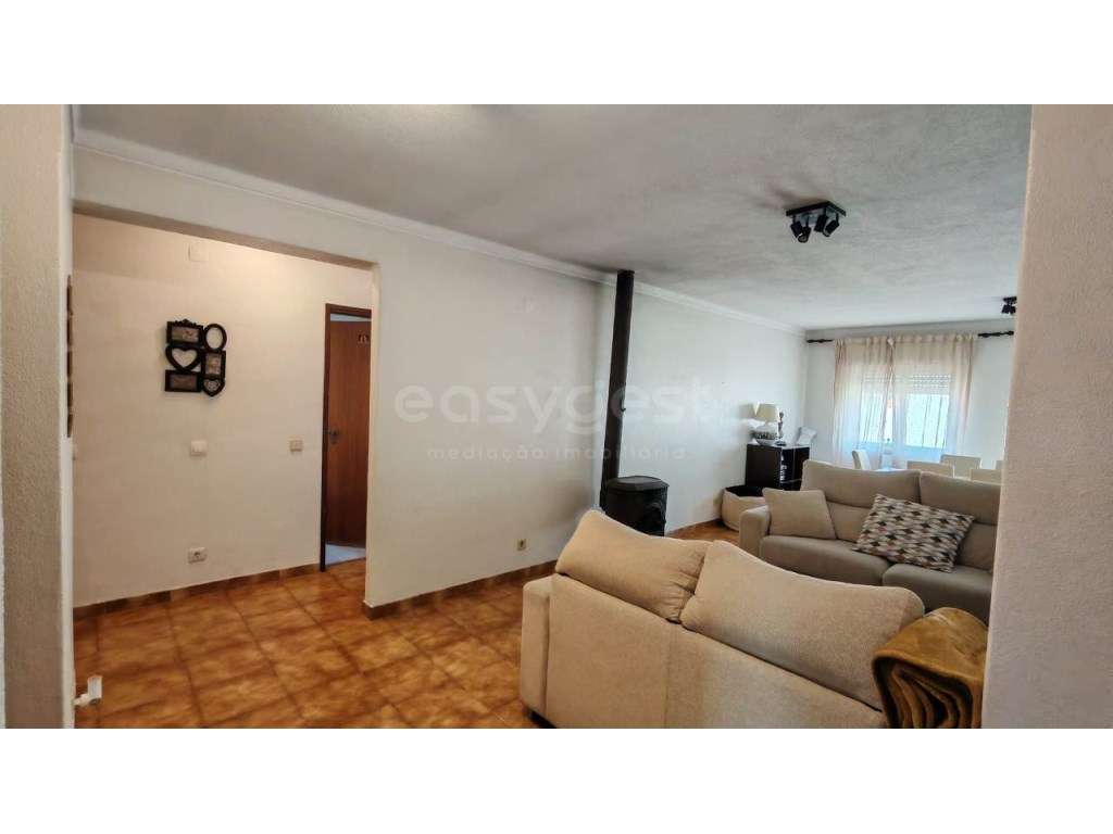 Apartamento T3 com excelente exposição solar - Grande imagem: 2/22