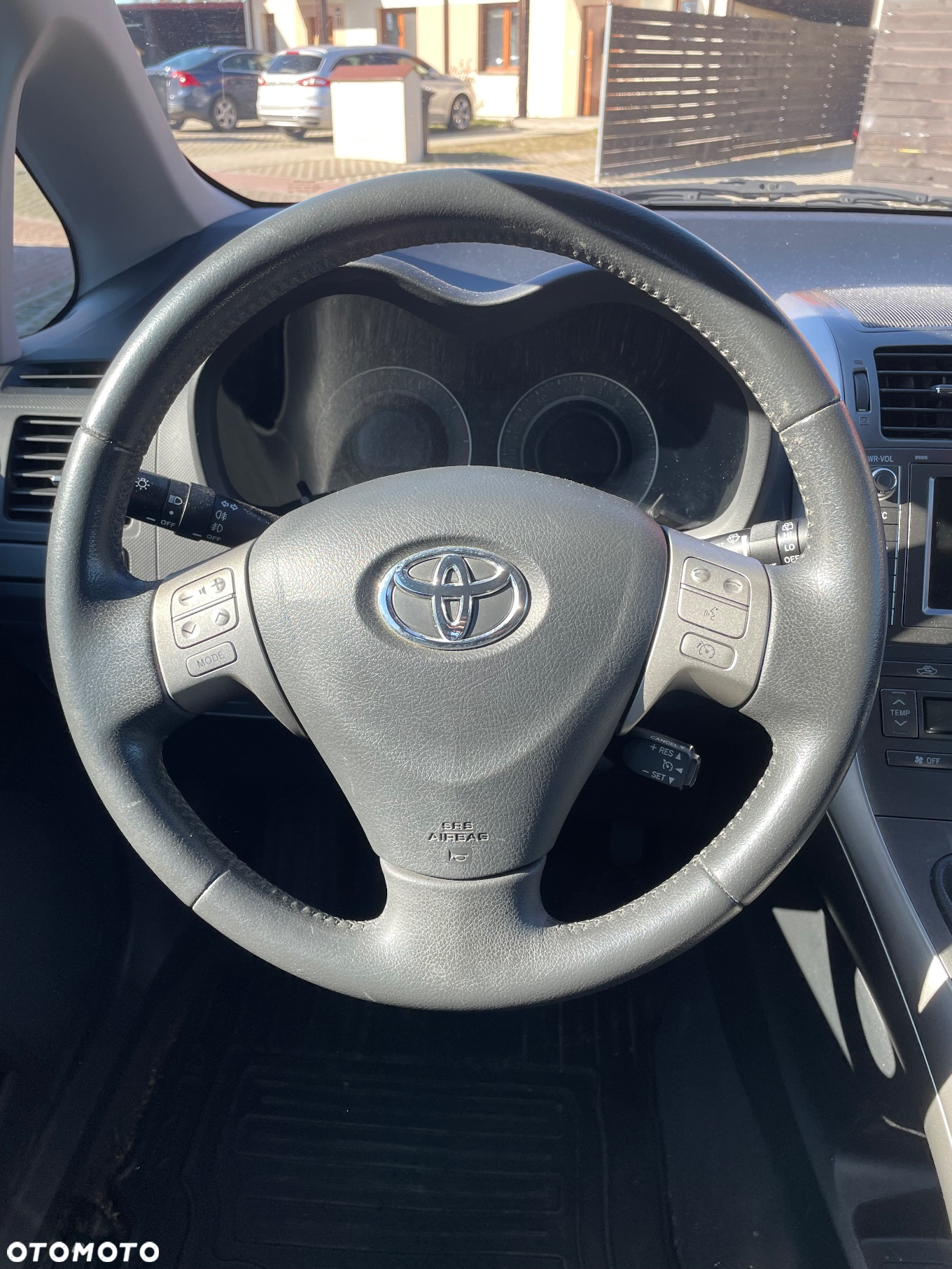 Toyota Auris - 12