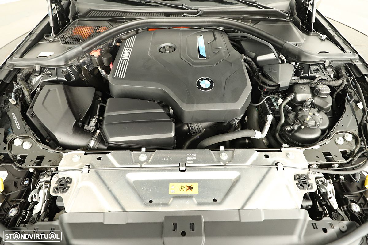 BMW 330 e Pack Desportivo M Auto - 30