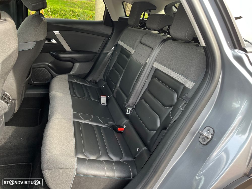 Citroën C4 1.5 BlueHDi Shine Pack EAT8 - 26