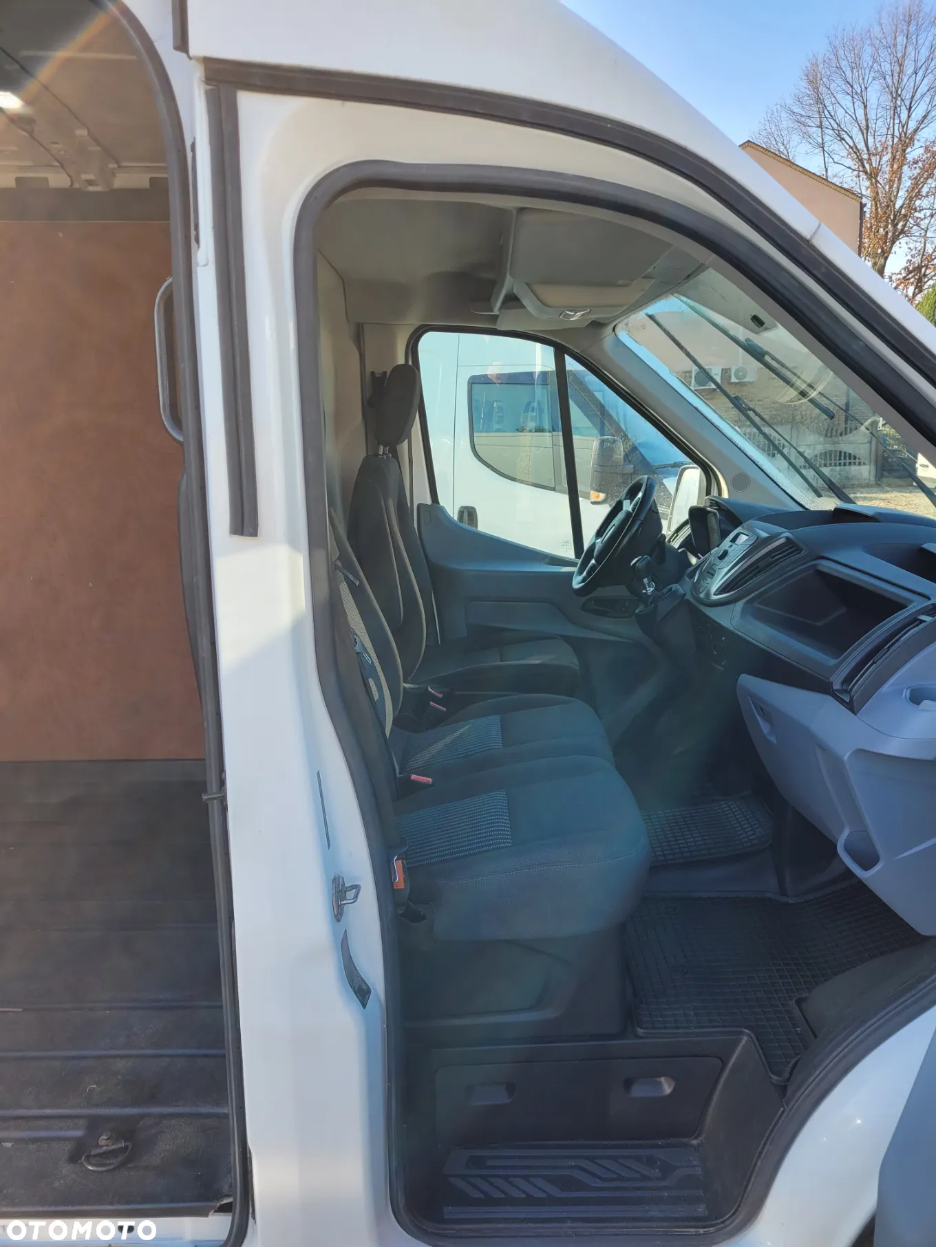 Ford Transit - 12