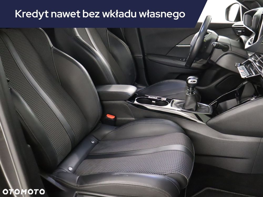 Peugeot 2008 - 11