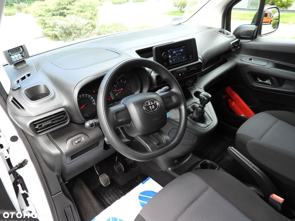 Toyota PROACE CITY  FURGON CHŁODNIA  -15*C ZASILANIE 230V TEMPOMAT KLIMATYZACJA  100KM - 3