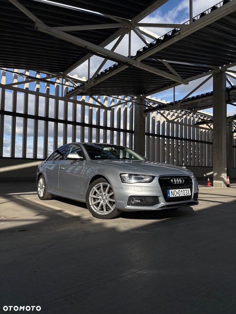 Audi A4 Limousine - 9