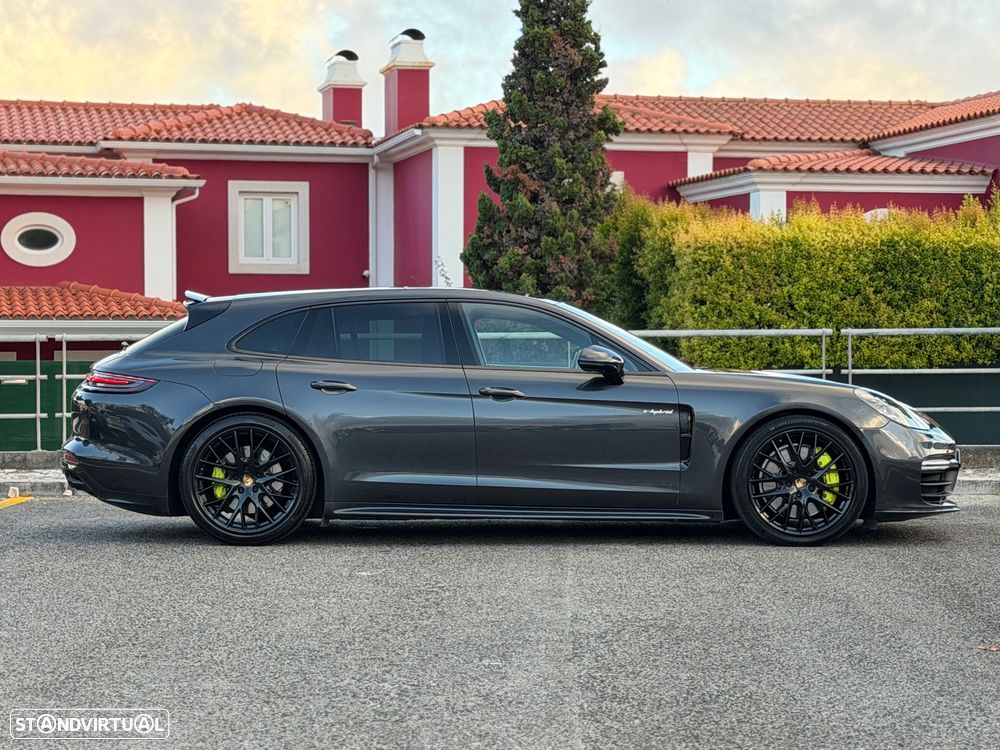 Porsche Panamera Sport Turismo 4 E-Hybrid - 5