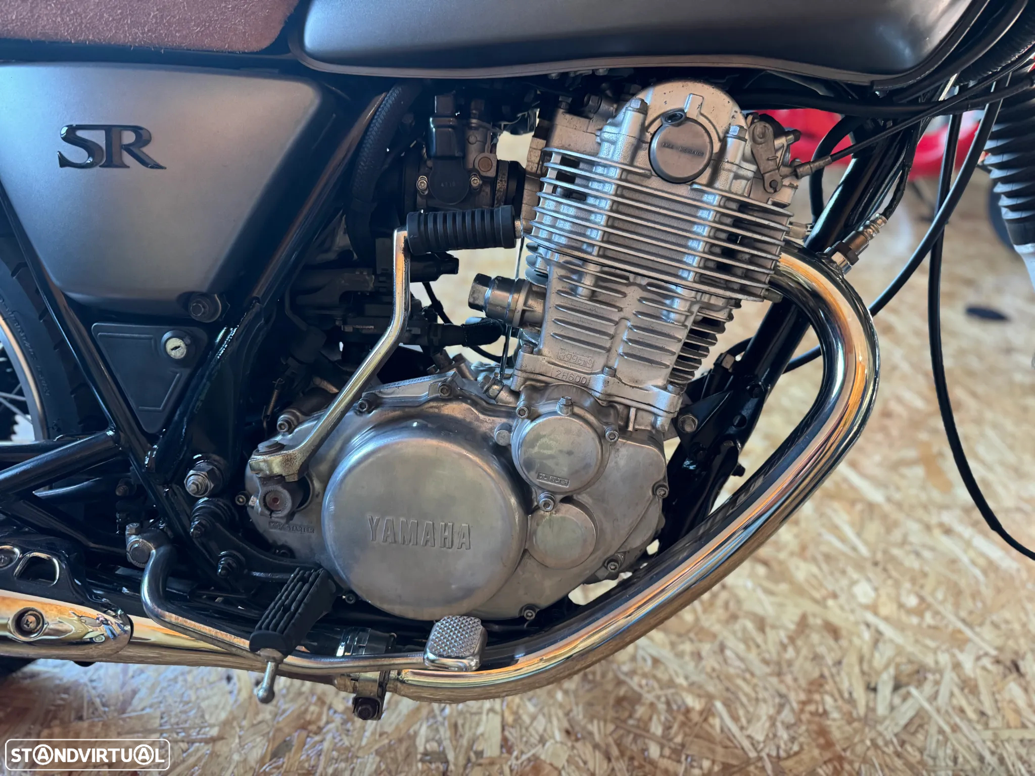 Yamaha SR 400 - 6