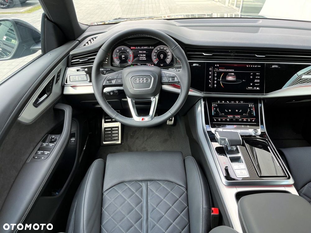 Audi Q8 - 6