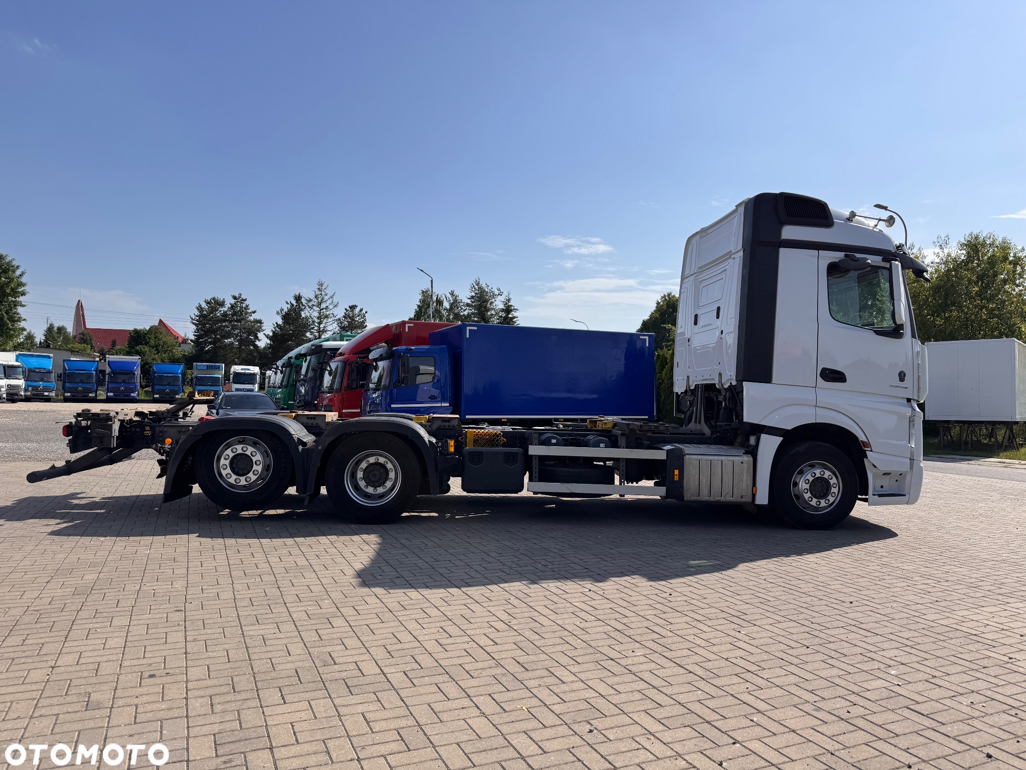 Mercedes-Benz Actros - 10