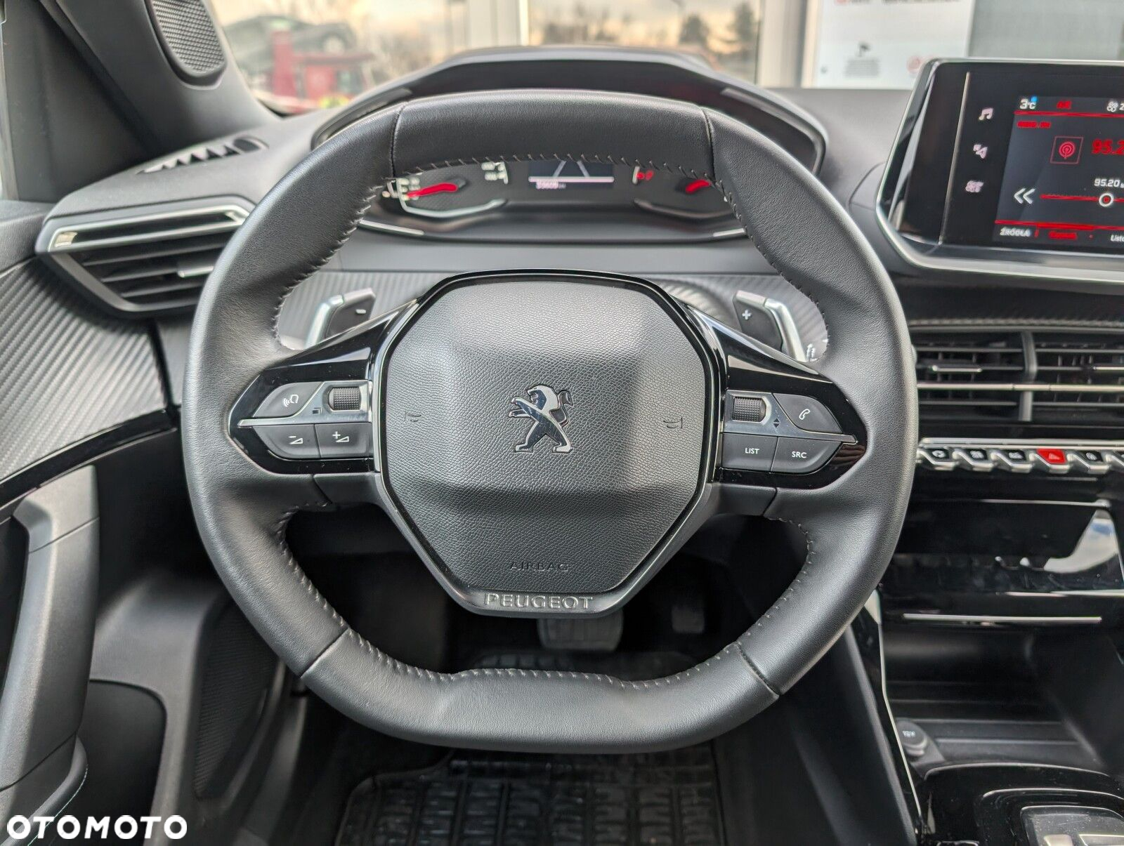 Peugeot 2008 - 17