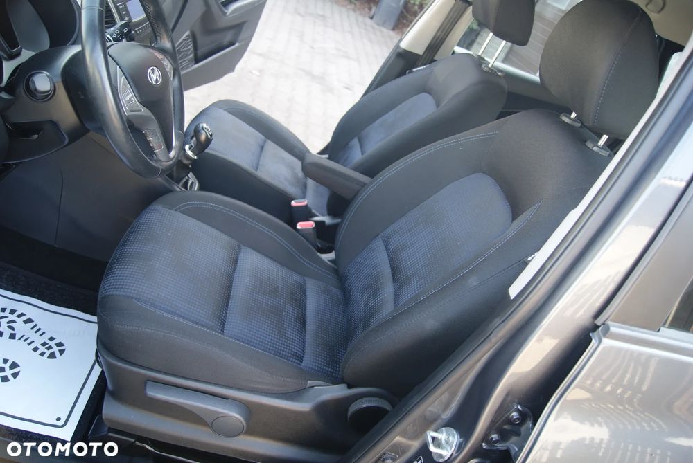 Hyundai ix20 1.4 Comfort - 21