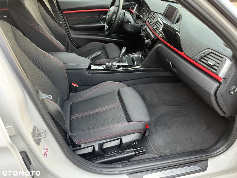 BMW Seria 3 320i GPF Sport Line Shadow sport - 29