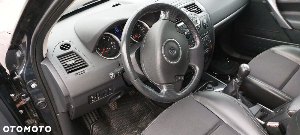 Renault Megane 1.9 dCi Privilege - 8