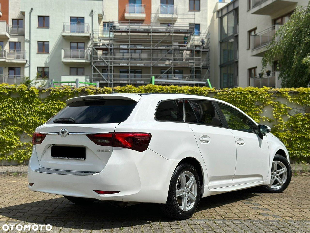 Toyota Avensis Touring Sports 1.8 Edition S+ - 14