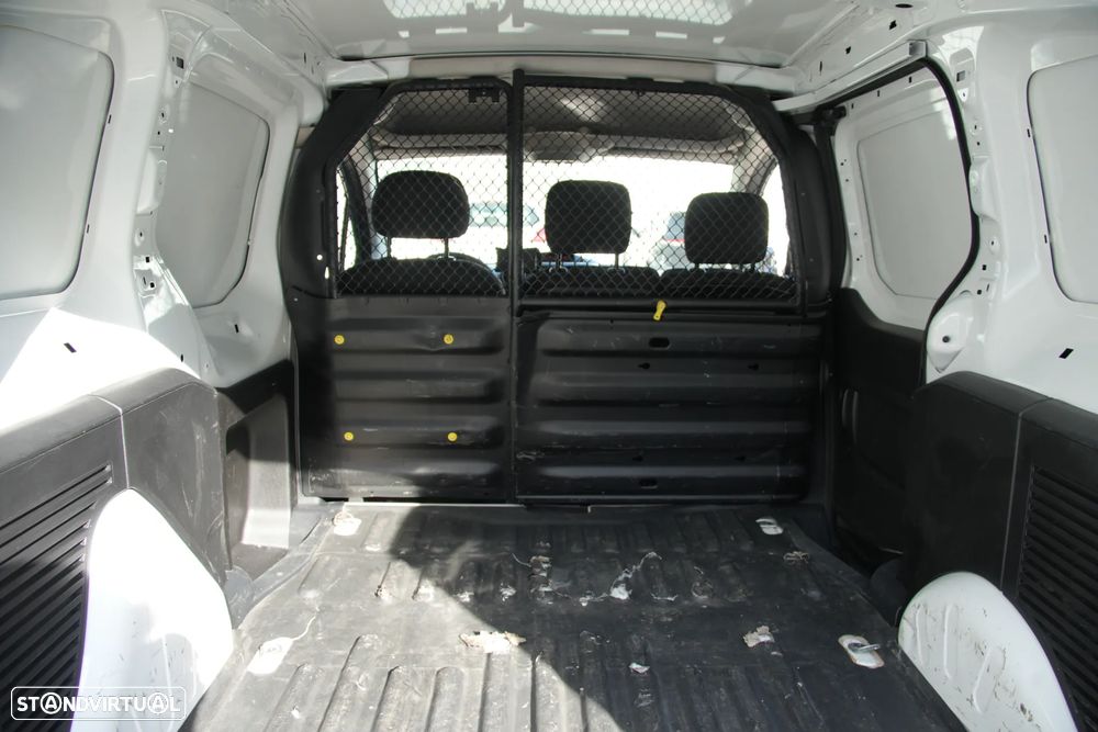 Citroën Berlingo Maxi Longa 1.6HDI 120cv 3Lugares - 7