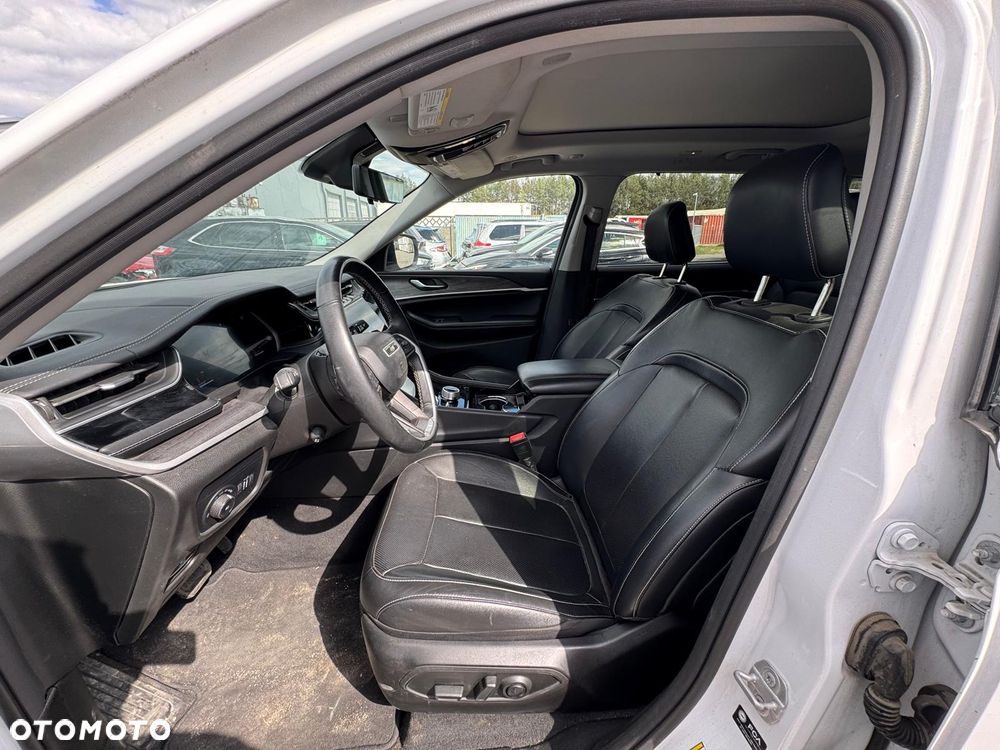 Jeep Grand Cherokee - 9