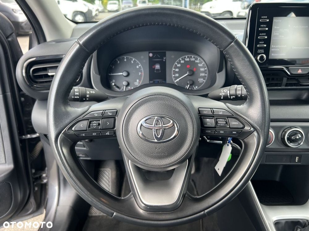 Toyota Yaris - 16