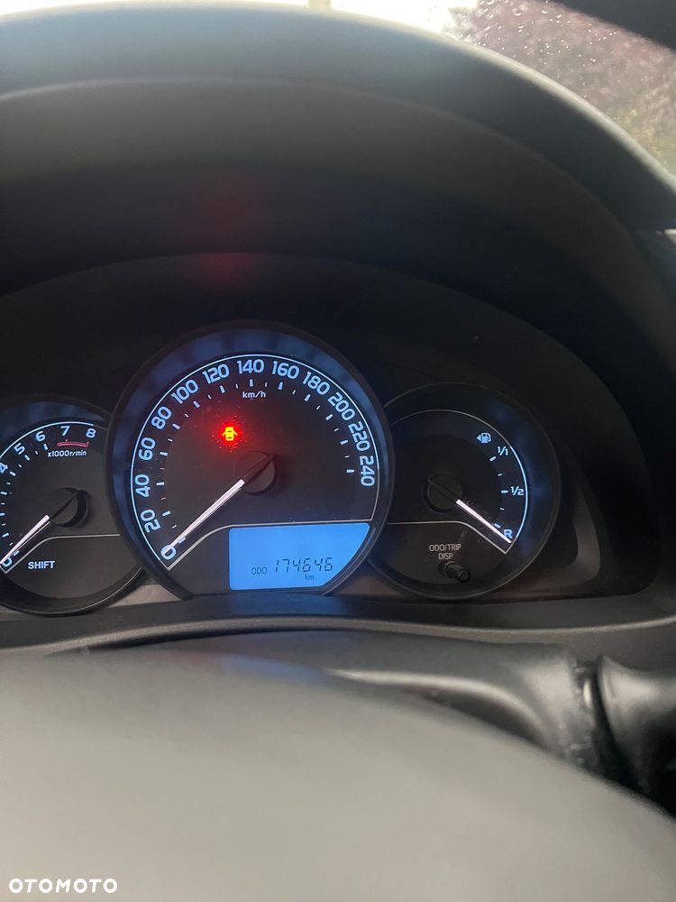 Toyota Auris - 10
