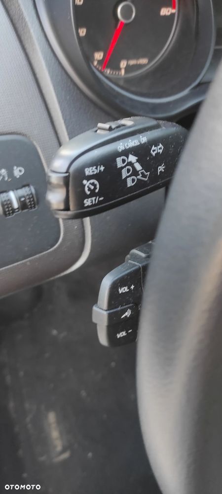 Seat Ibiza 1.4 16V Reference - 8