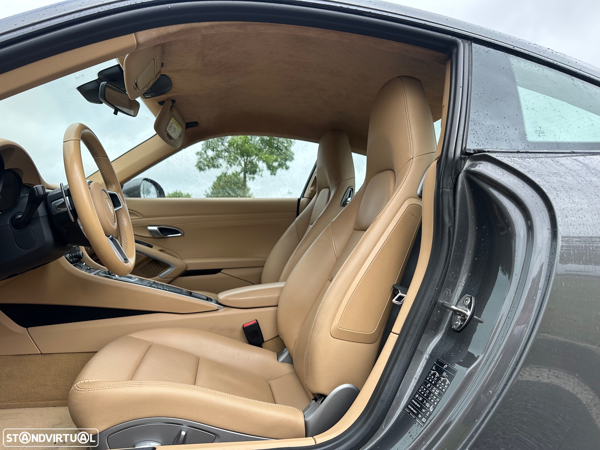 Porsche 911 Série F - 16