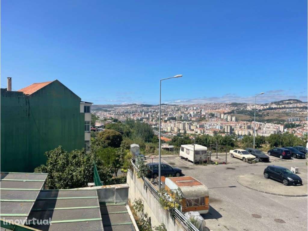 Prédio à venda em Camarate, Loures - Grande imagem: 2/15