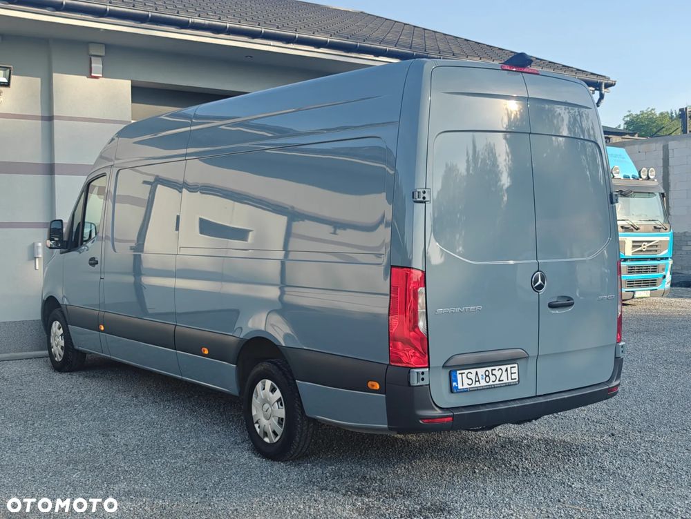 Mercedes-Benz Sprinter - 8