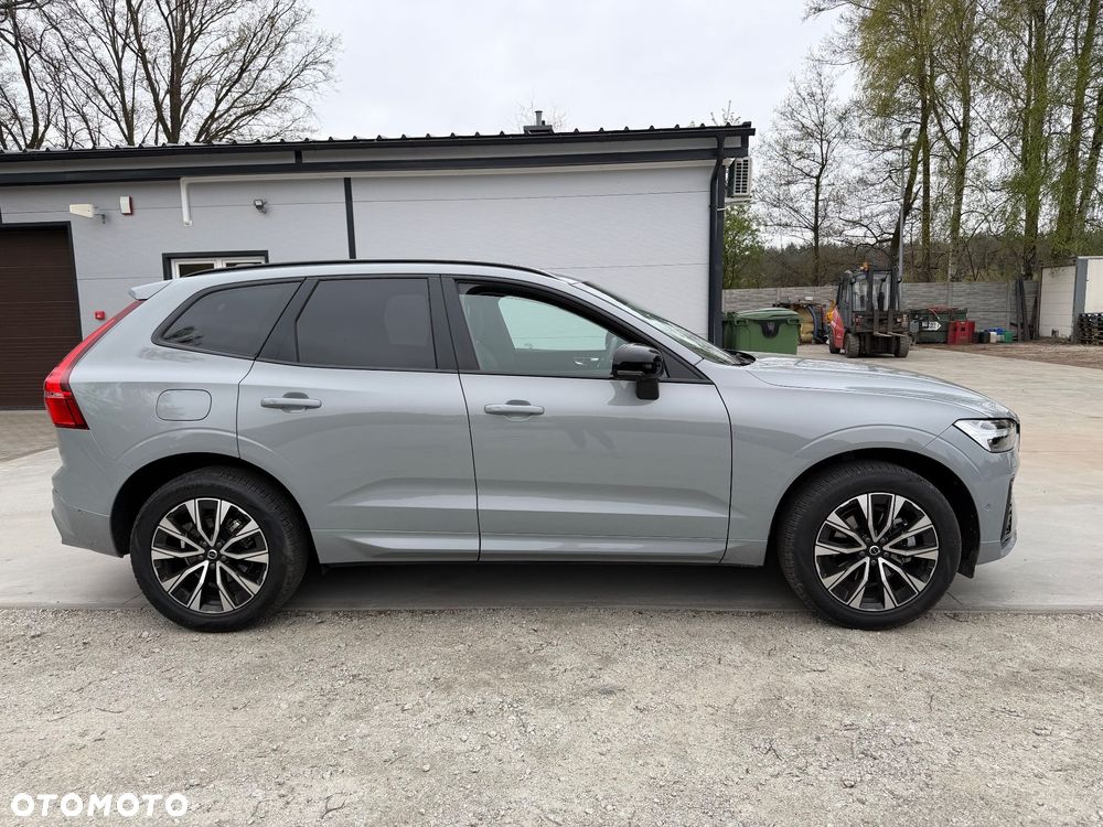 Volvo XC 60 B5 B AWD Plus Dark - 5