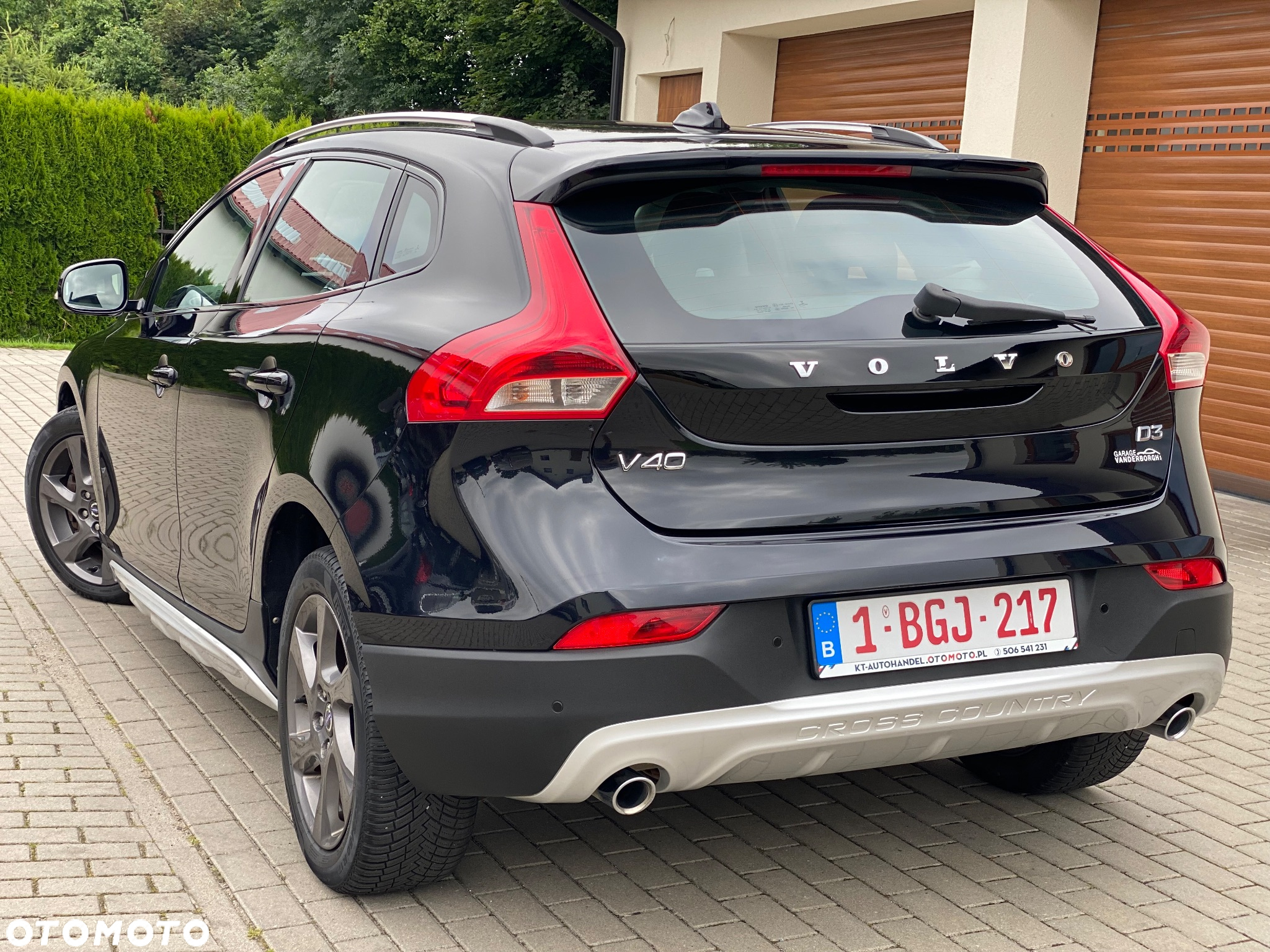 Volvo V40 Cross Country D3 Momentum - 16