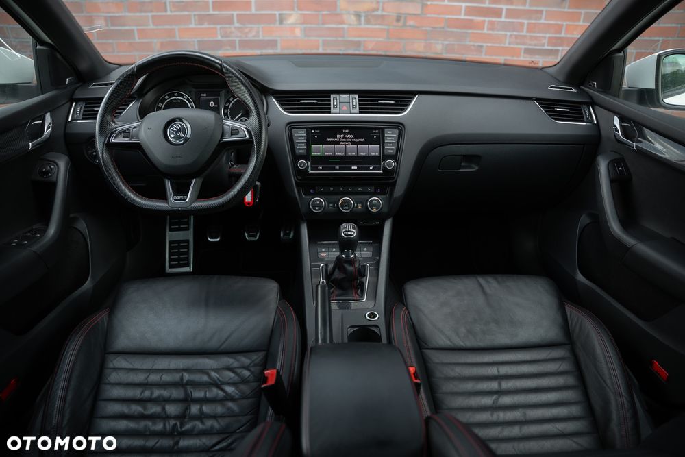 Skoda Octavia 2.0 TSI RS 230 - 5