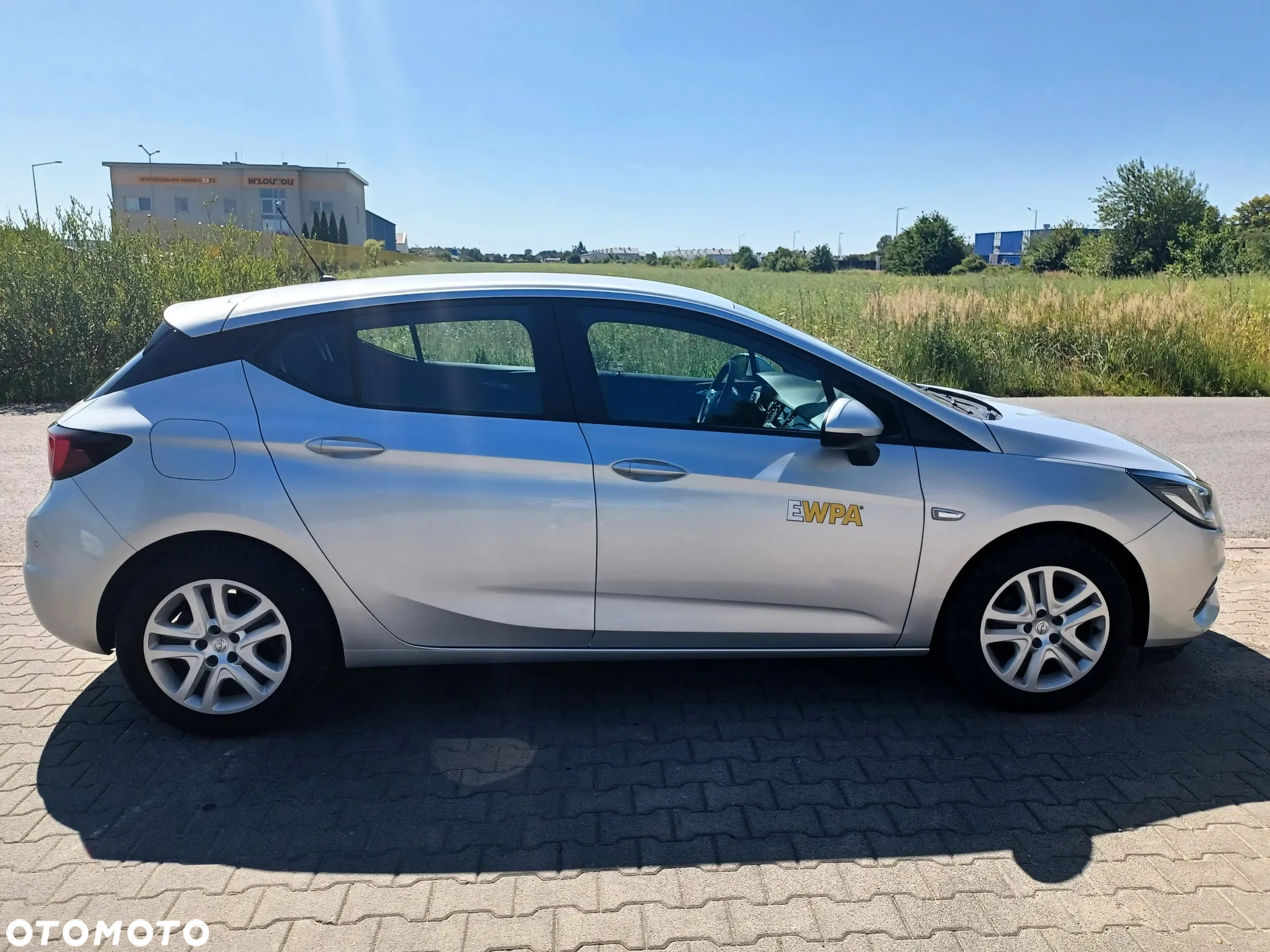 Opel Astra V 1.2 T Edition S&S - 6