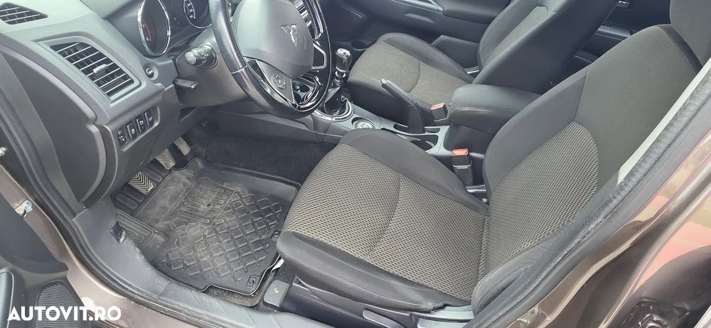 Mitsubishi ASX - 17
