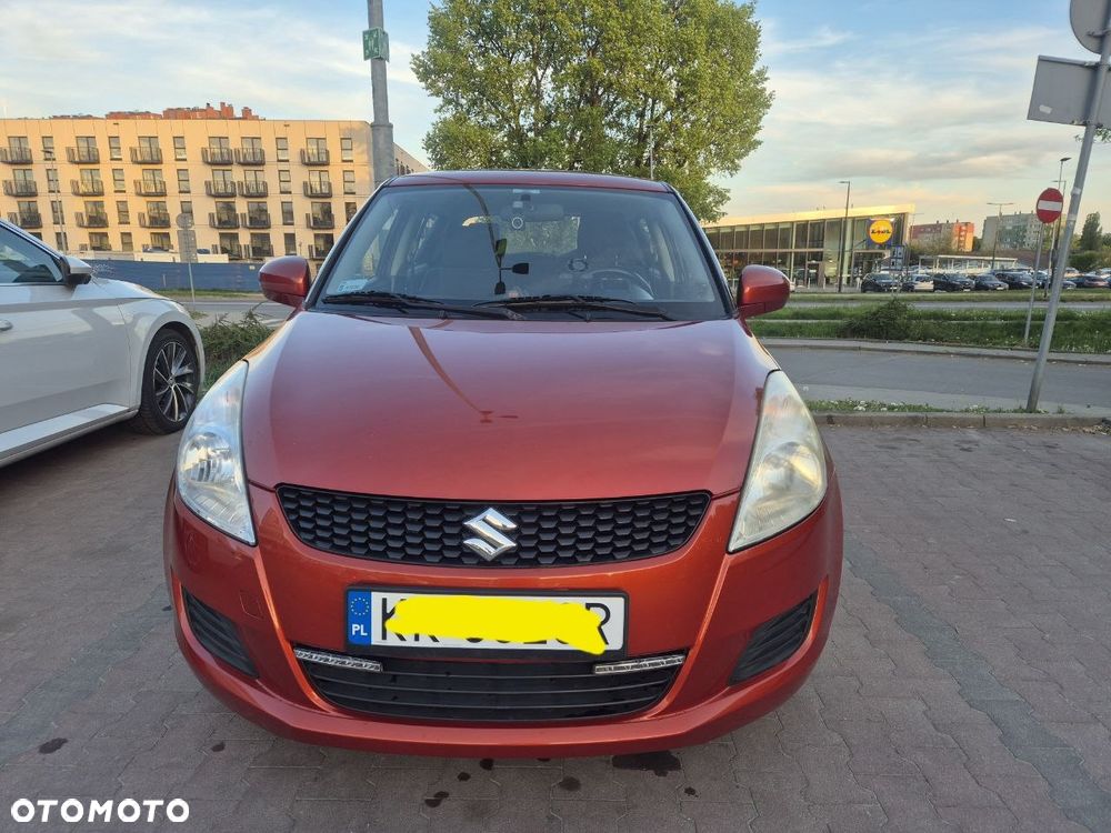 Suzuki Swift - 1