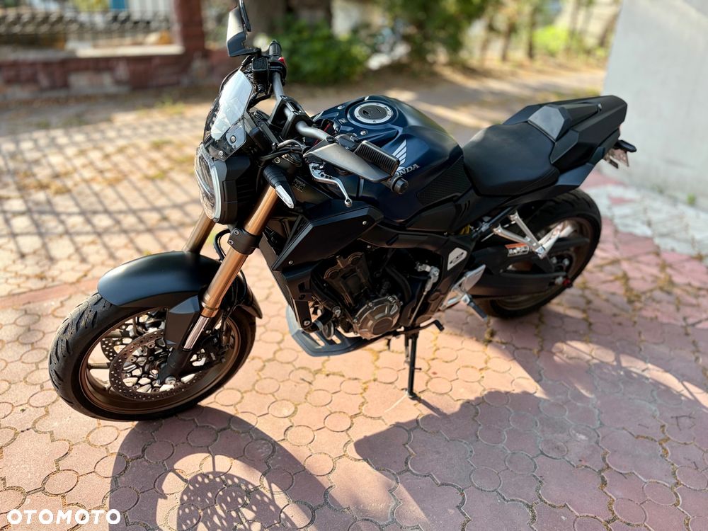Honda CB - 9