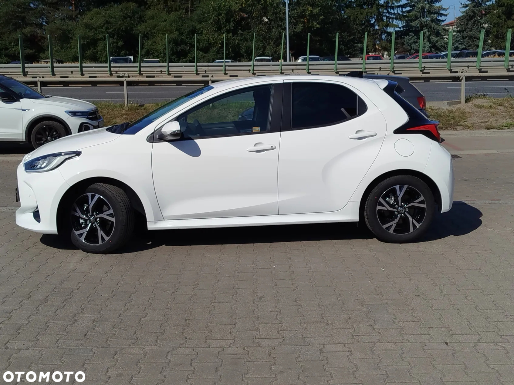 Toyota Yaris 1.5 Style CVT - 3