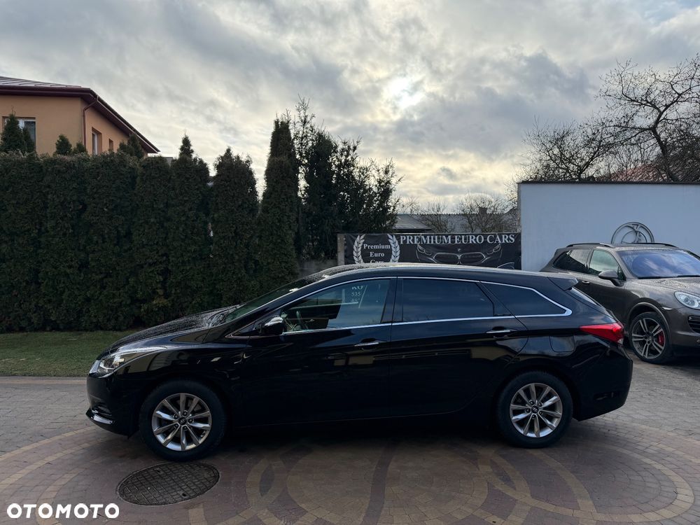 Hyundai i40 1.7 CRDi Comfort + - 18