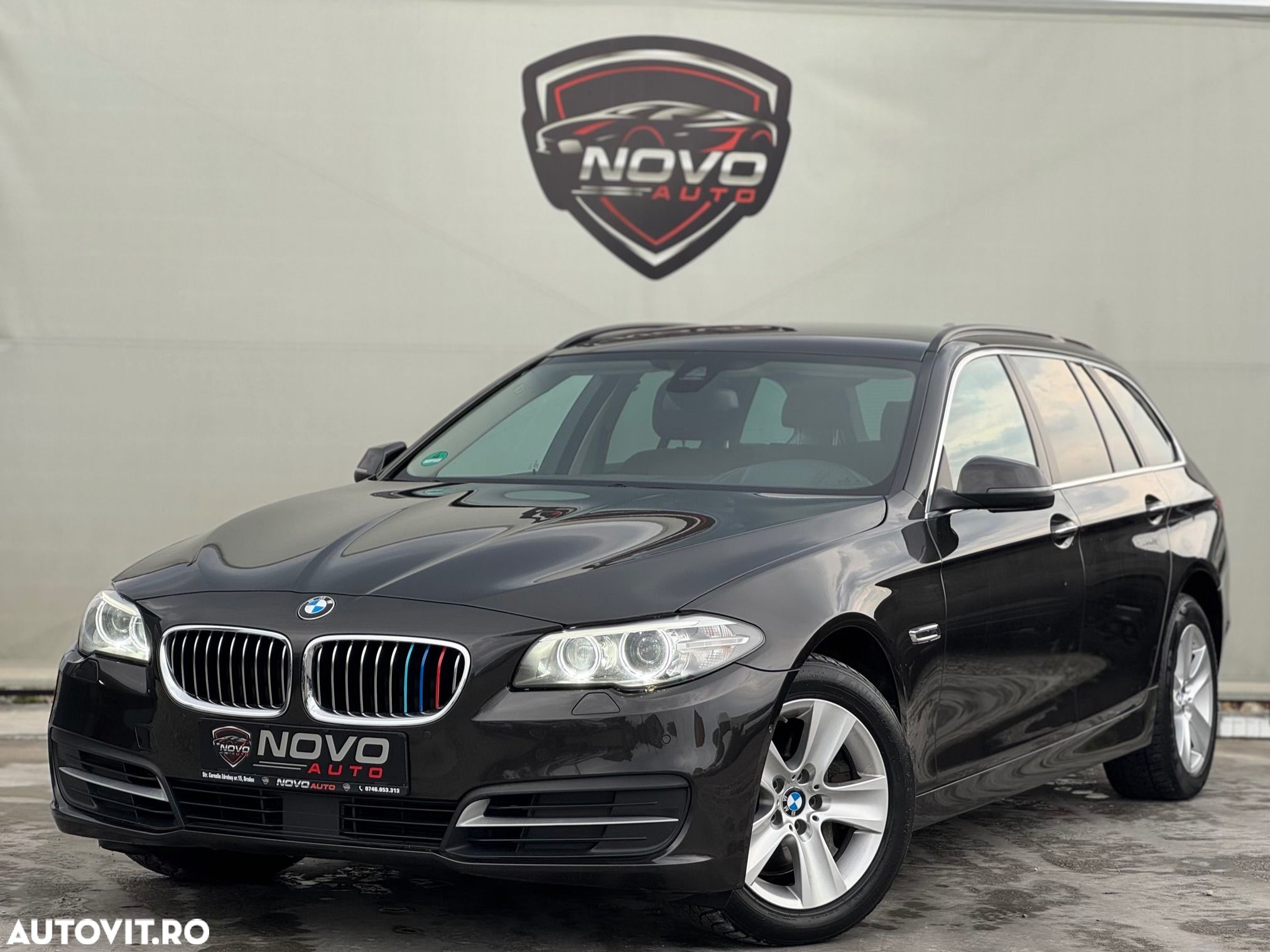 BMW Seria 5 525d xDrive Touring Aut. Luxury Line - 1