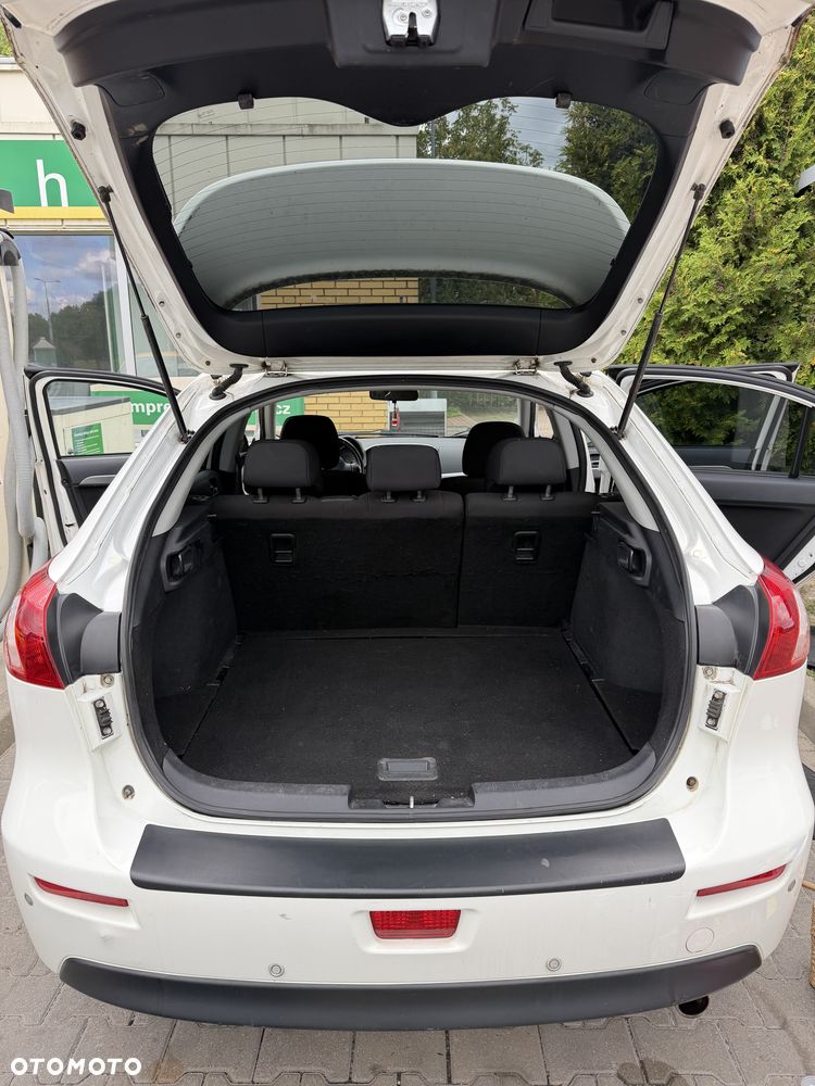 Mitsubishi Lancer 1.6 Invite - 15