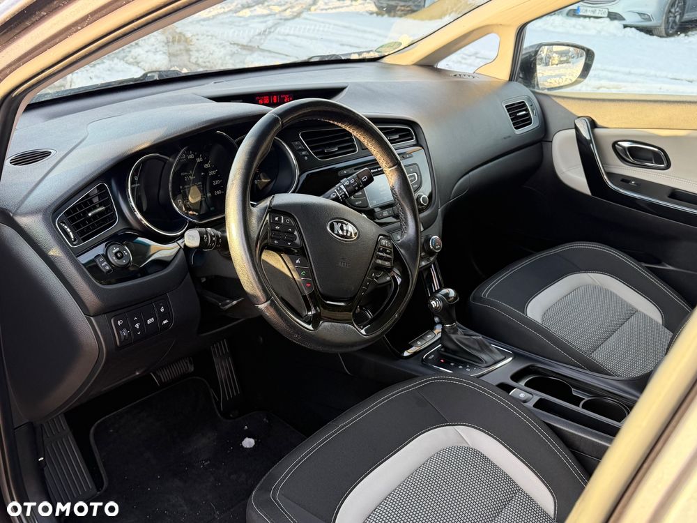 Kia Ceed 1.6 GDI DCT Platinum Edition - 13