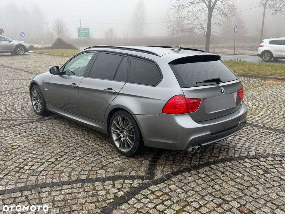 BMW Seria 3 330d xDrive - 6