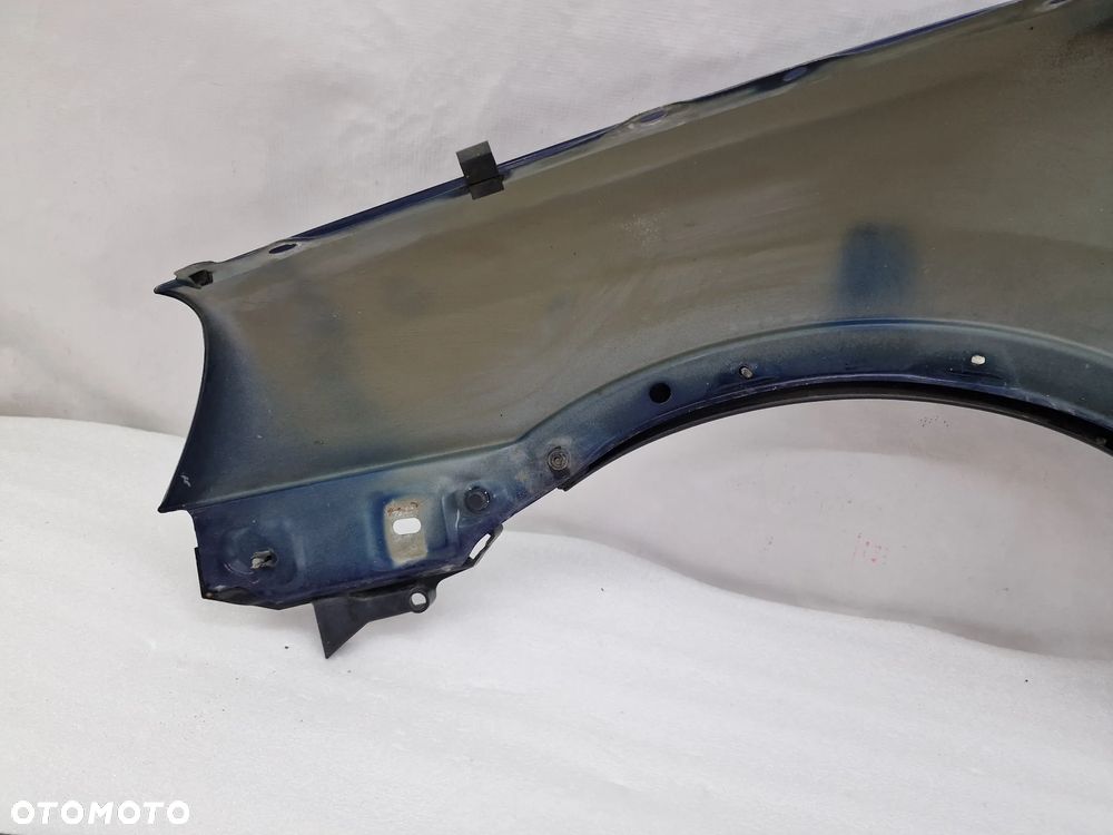 OPEL CORSA C LIFT 03-06 PRAWY BŁOTNKI PRZEDNI PRZÓD , GRANATOWY NIEMIETALIK , NR AUKCJI BŁ209 - 10